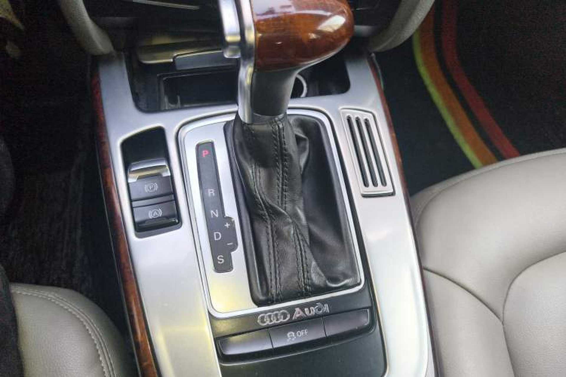 Used Audi A4L 2011 2.0 TFSI Standard Model Gear Lever