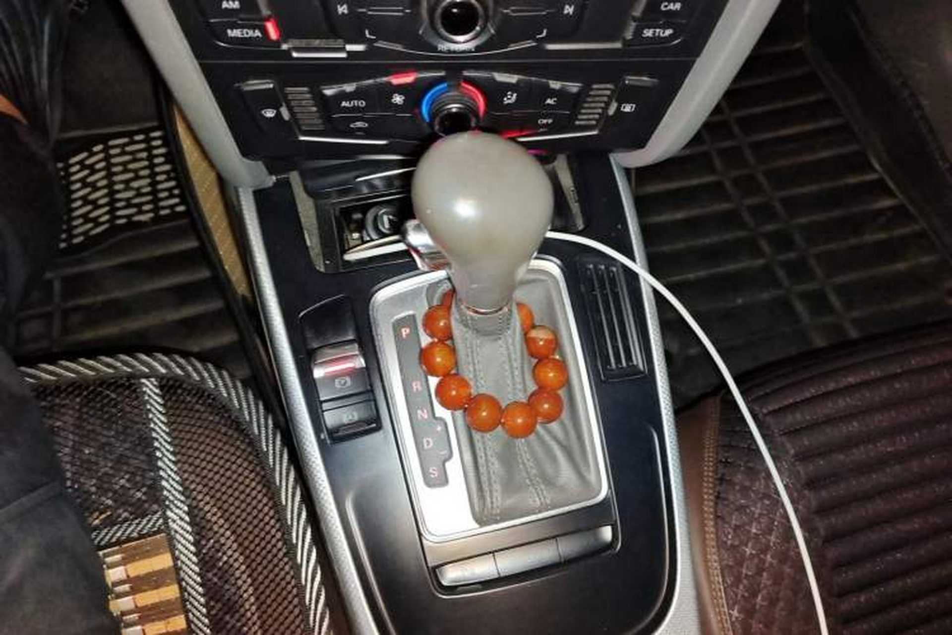 Used Audi A4L 2011 2.0 TFSI Standard Model Gear Lever