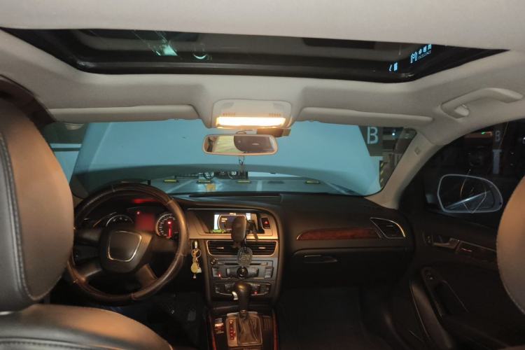 Used Audi A4L 2011 2.0 TFSI Comfort Model Headliner