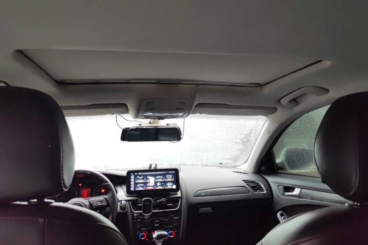 Used Audi A4L 2011 2.0 TFSI Standard Model Headliner