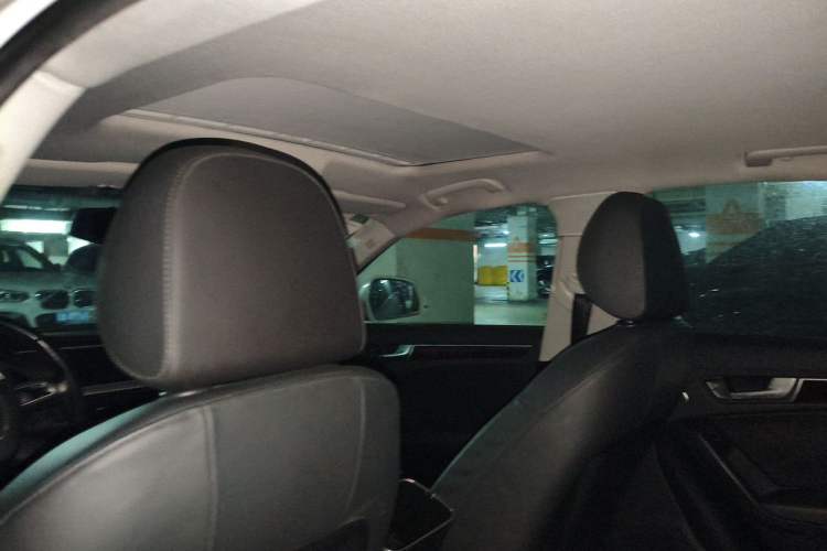 Used Audi A4L 2011 2.0 TFSI Technology Edition Headliner