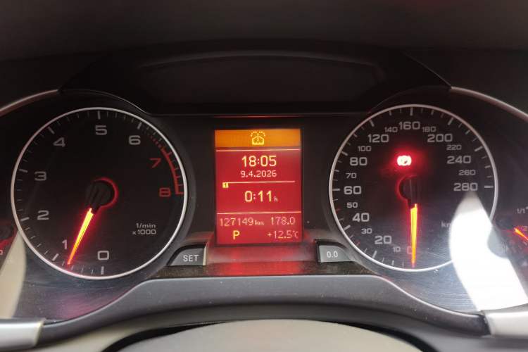 Used Audi A4L 2011 2.0 TFSI Comfort Model Instrument Cluster