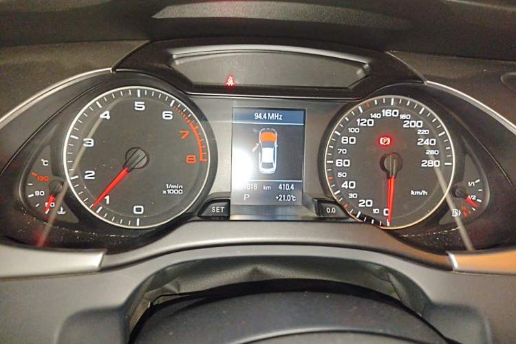 Used Audi A4L 2011 2.0 TFSI Sport Edition Instrument Cluster
