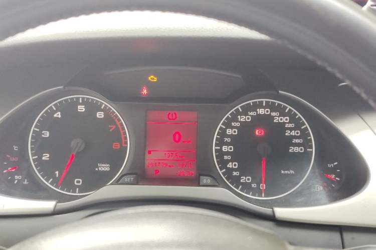 Used Audi A4L 2011 2.0 TFSI Standard Model Instrument Cluster