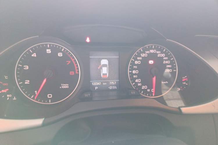 Used Audi A4L 2011 2.0 TFSI Standard Model Instrument Cluster