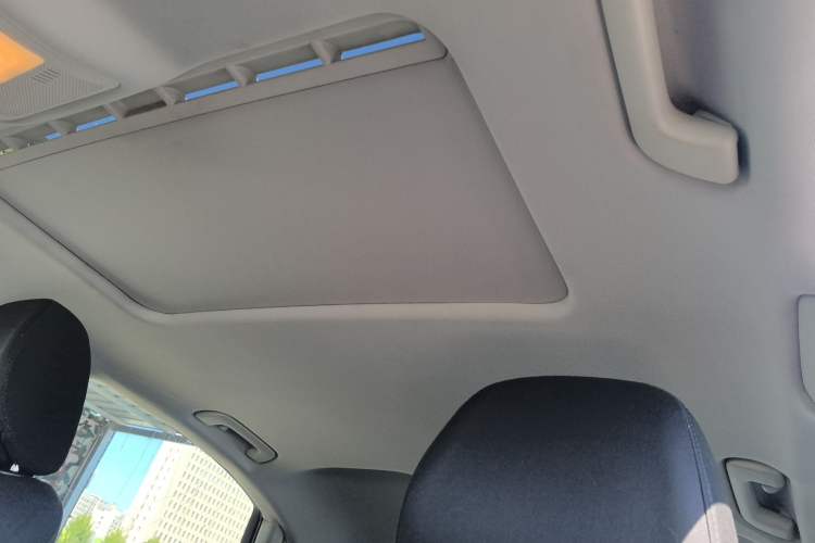 Used Audi A4L 2011 2.0 TFSI Standard Model Interior 5