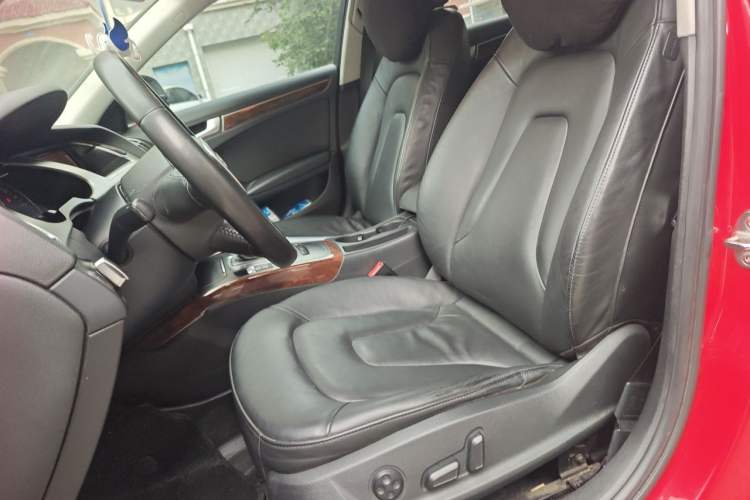 Used Audi A4L 2011 2.0 TFSI Standard Model Left Front Seat