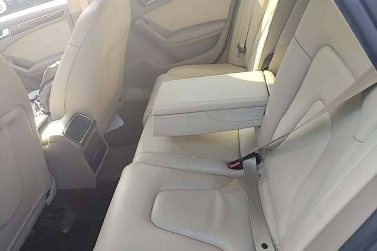 Used Audi A4L 2011 2.0 TFSI Comfort Model Left Rear Seat