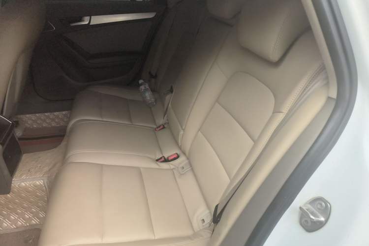 Used Audi A4L 2011 2.0 TFSI Standard Model Left Rear Seat