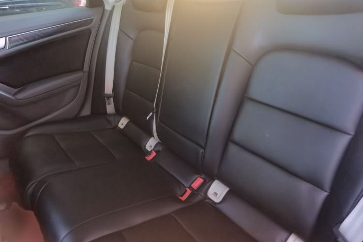 Used Audi A4L 2011 2.0 TFSI Standard Model Left Rear Seat