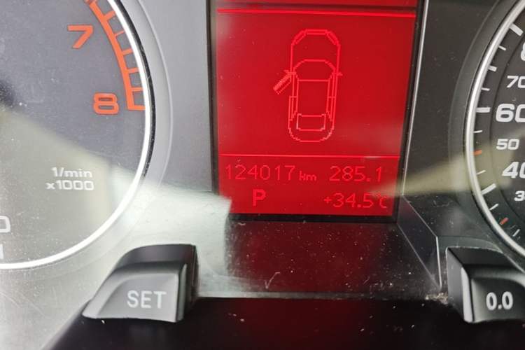 Used Audi A4L 2011 2.0 TFSI Comfort Model Odometer Close Up
