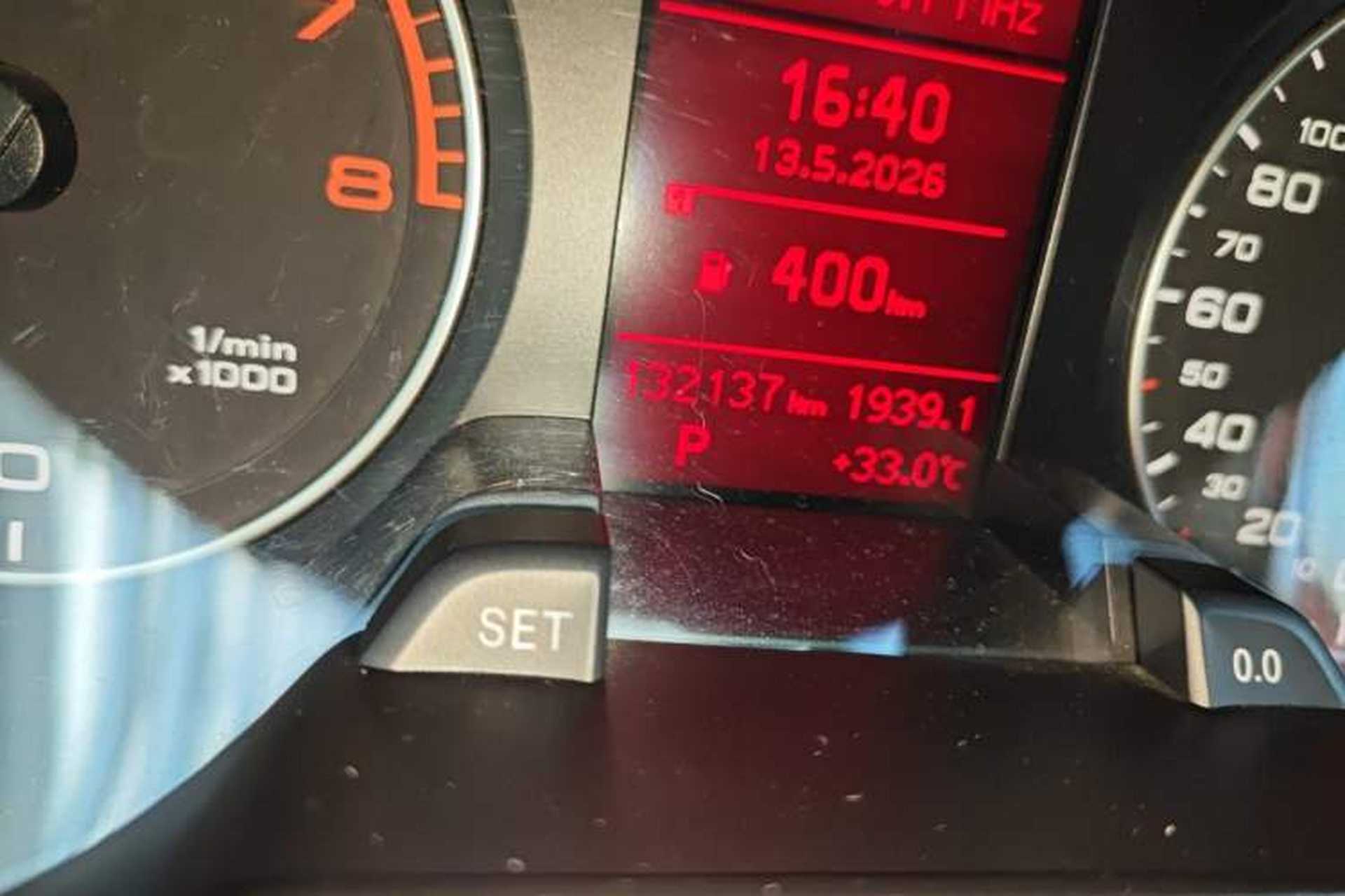 Used Audi A4L 2011 2.0 TFSI Comfort Model Odometer Close Up