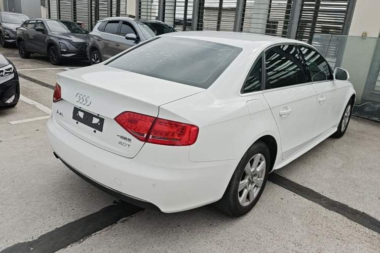 Used Audi A4L 2011 2.0 TFSI Comfort Model Rear Right 45 Deg