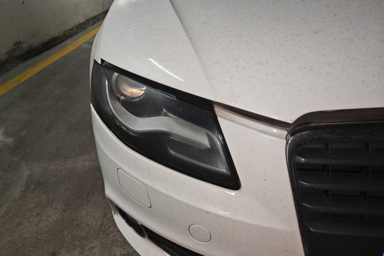 Used Audi A4L 2011 2.0 TFSI Comfort Model Right Front Headlight