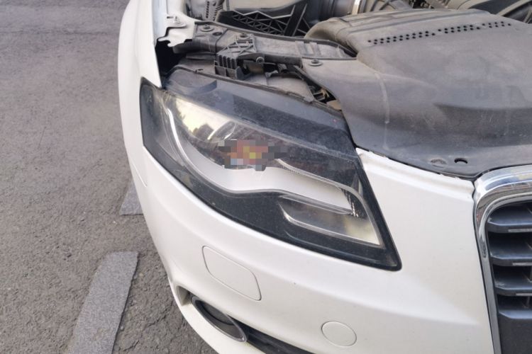 Used Audi A4L 2011 2.0 TFSI Comfort Model Right Front Headlight
