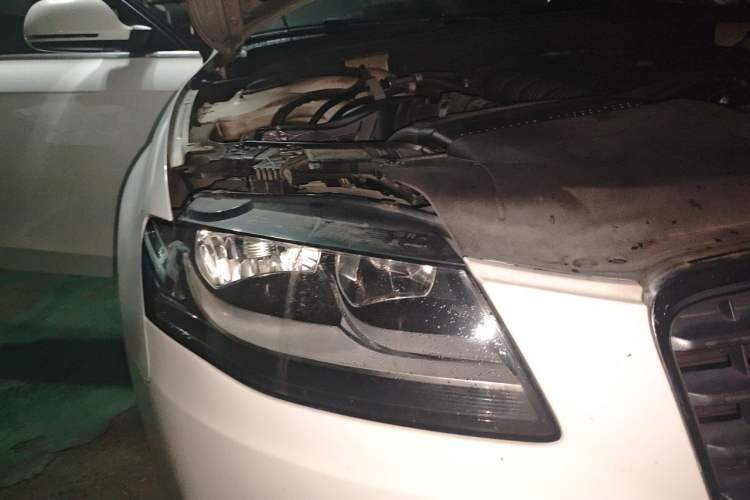 Used Audi A4L 2011 1.8 TFSI Comfort Model Right Front Headlight