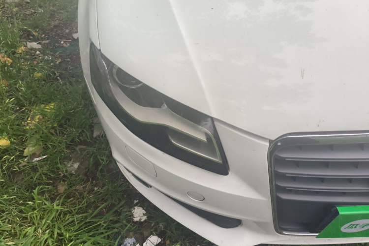 Used Audi A4L 2011 2.0 TFSI Standard Model Right Front Headlight