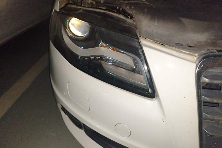Used Audi A4L 2011 2.0 TFSI Sport Edition Right Front Headlight