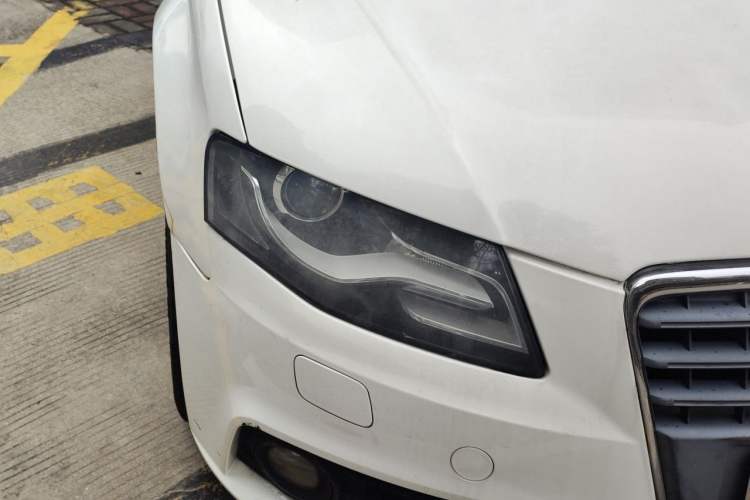 Used Audi A4L 2011 2.0 TFSI Standard Model Right Front Headlight