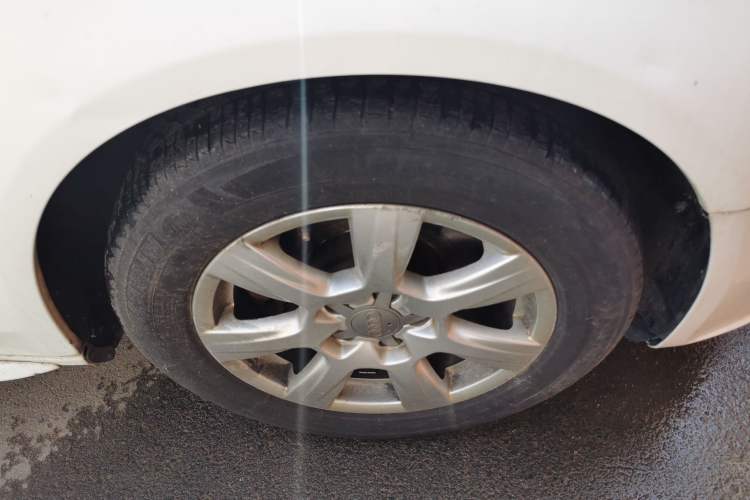 Used Audi A4L 2011 1.8 TFSI Comfort Model Right Front Wheel Hub