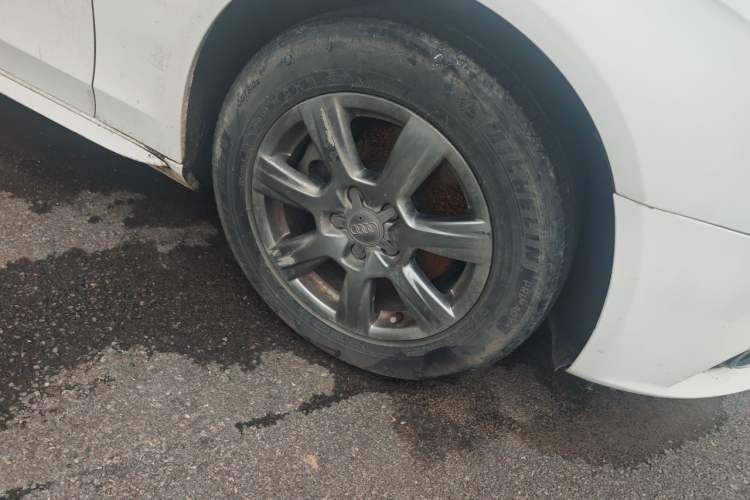 Used Audi A4L 2011 2.0 TFSI Comfort Model Right Front Wheel Hub