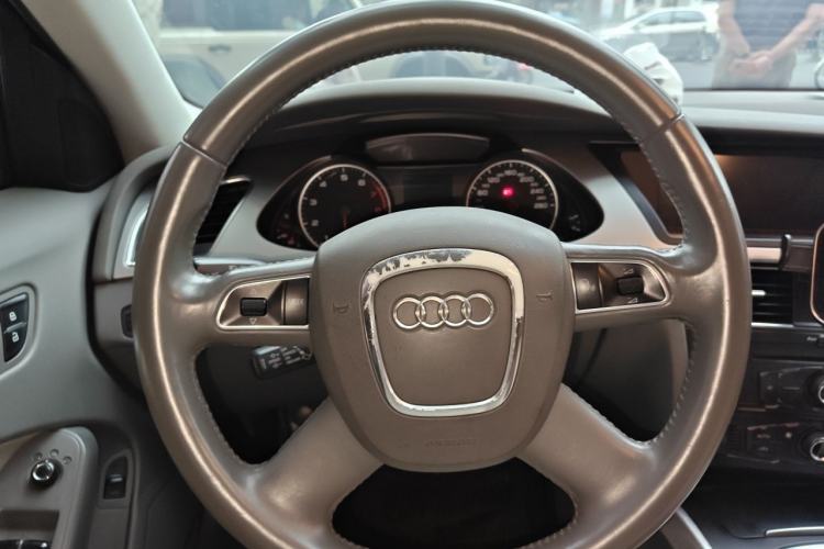 Used Audi A4L 2011 2.0 TFSI Standard Model Steering Wheel