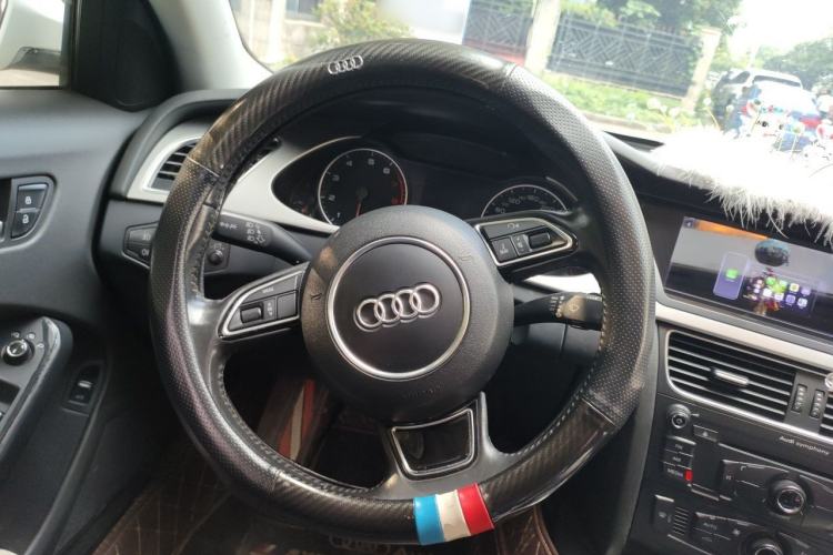 Used Audi A4L 2011 2.0 TFSI Standard Model Steering Wheel