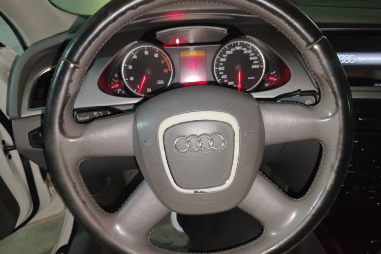 Used Audi A4L 2011 2.0 TFSI Comfort Model Steering Wheel