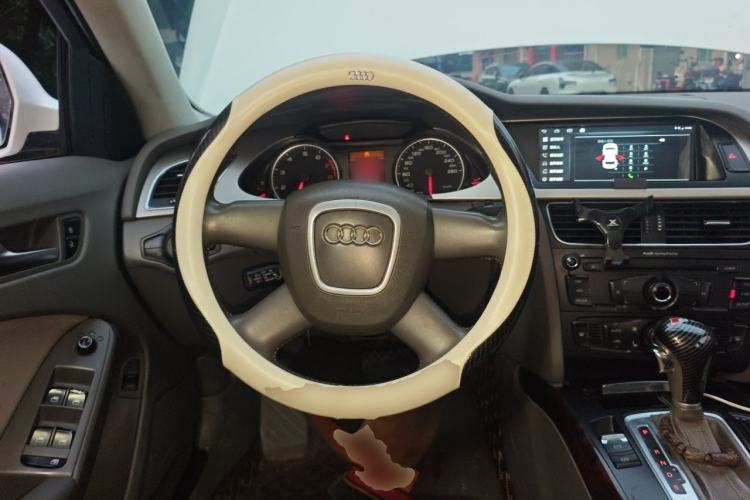 Used Audi A4L 2011 2.0 TFSI Comfort Model Steering Wheel