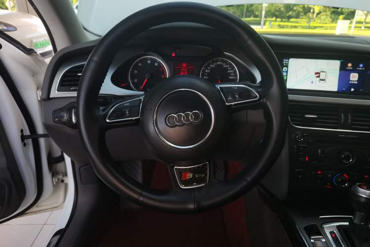 Used Audi A4L 2011 2.0 TFSI Standard Model Steering Wheel