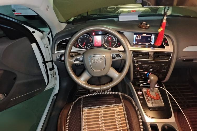 Used Audi A4L 2011 2.0 TFSI Standard Model Steering Wheel