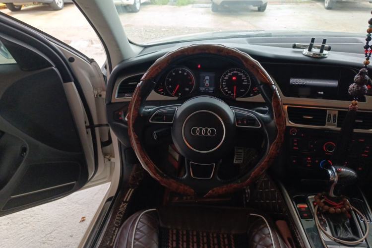 Used Audi A4L 2011 2.0 TFSI Standard Model Steering Wheel