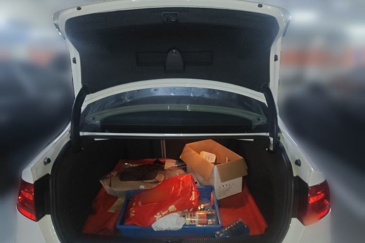 Used Audi A4L 2011 2.0 TFSI Comfort Model Trunk