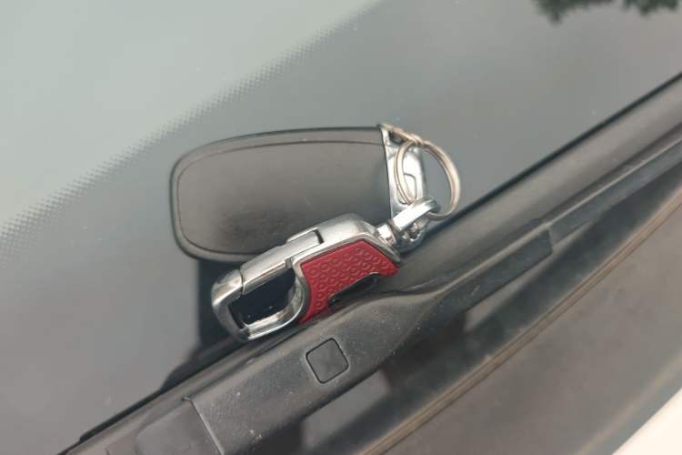 Used Audi A4L 2011 2.0 TFSI Comfort Model Vehicle Key