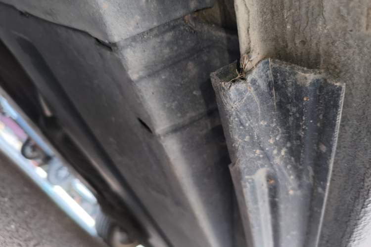 Used Audi A4L 2011 2.0 TFSI Standard Model Chassis Front Left