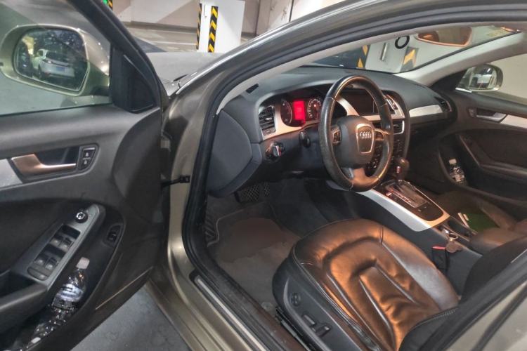 Used Audi A4L 2011 2.0 TFSI Comfort Model Driver Seat