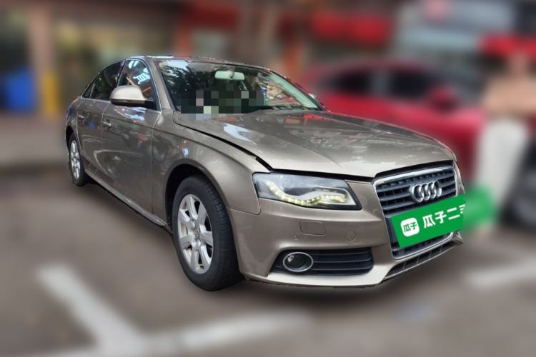 Used Audi A4L 2011 2.0 TFSI Standard Model Front Right 45 Deg