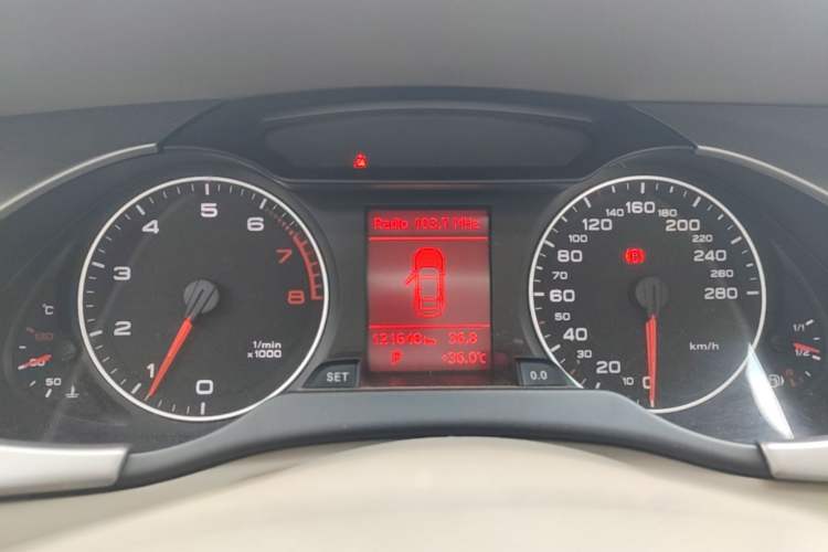 Used Audi A4L 2011 2.0 TFSI Comfort Model Instrument Cluster
