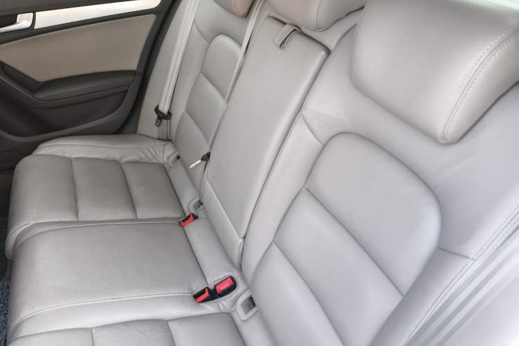 Used Audi A4L 2011 2.0 TFSI Standard Model Left Rear Seat