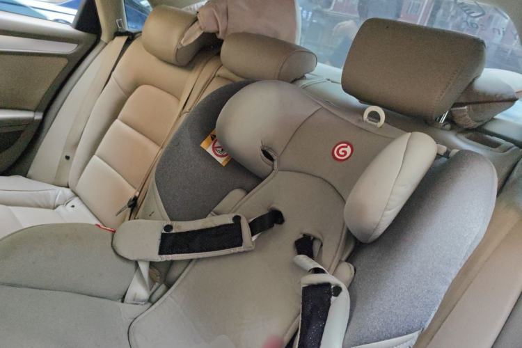 Used Audi A4L 2011 2.0 TFSI Standard Model Left Rear Seat