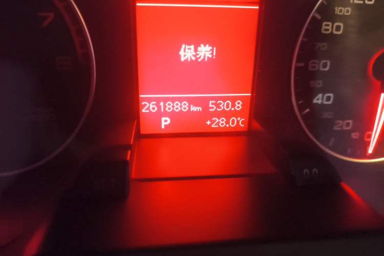 Used Audi A4L 2011 2.0 TFSI Comfort Model Odometer Close Up