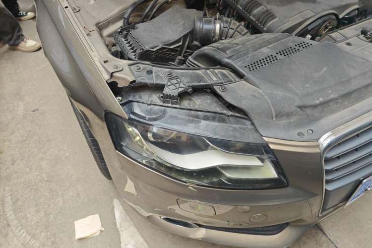 Used Audi A4L 2011 2.0 TFSI Standard Model Right Front Headlight