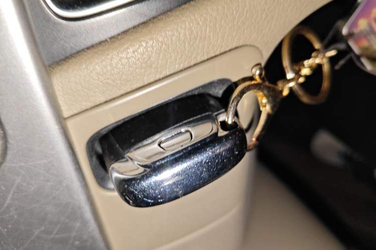 Used Audi A4L 2011 2.0 TFSI Comfort Model Vehicle Key