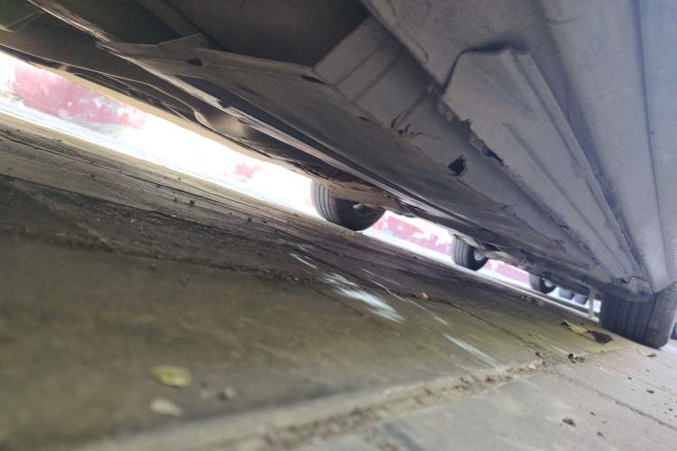 Used Audi A4L 2012 2.0 TFSI automatic Comfort trim level Chassis Front Left