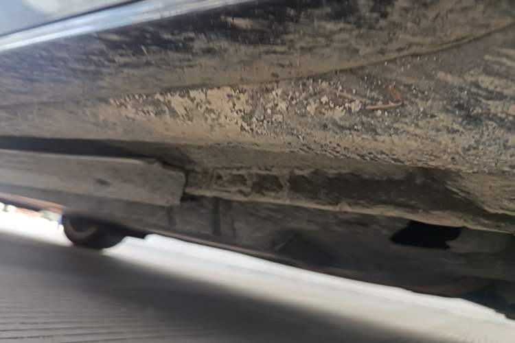 Used Audi A4L 2012 2.0 TFSI automatic Comfort trim level Chassis Front Right