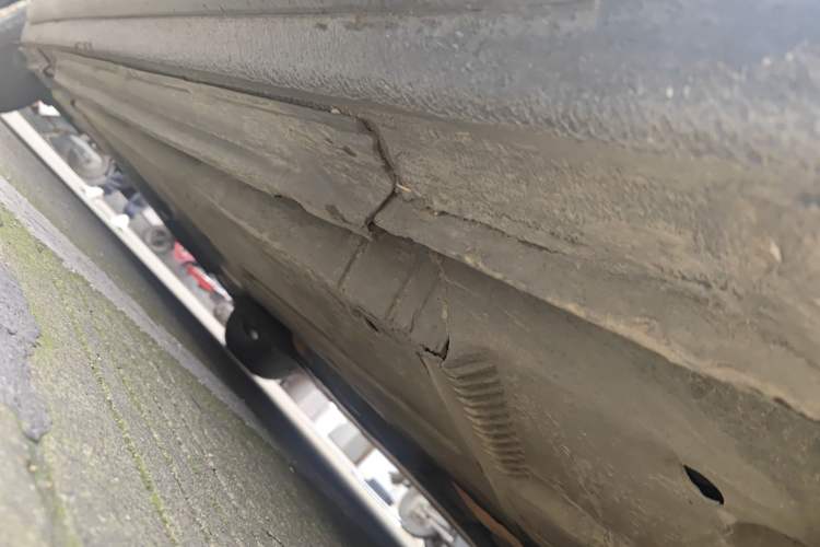 Used Audi A4L 2012 2.0 TFSI automatic standard version Chassis Front Right