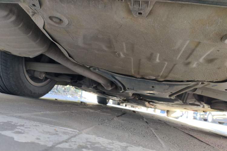 Used Audi A4L 2012 2.0 TFSI automatic Comfort trim level Chassis Rear