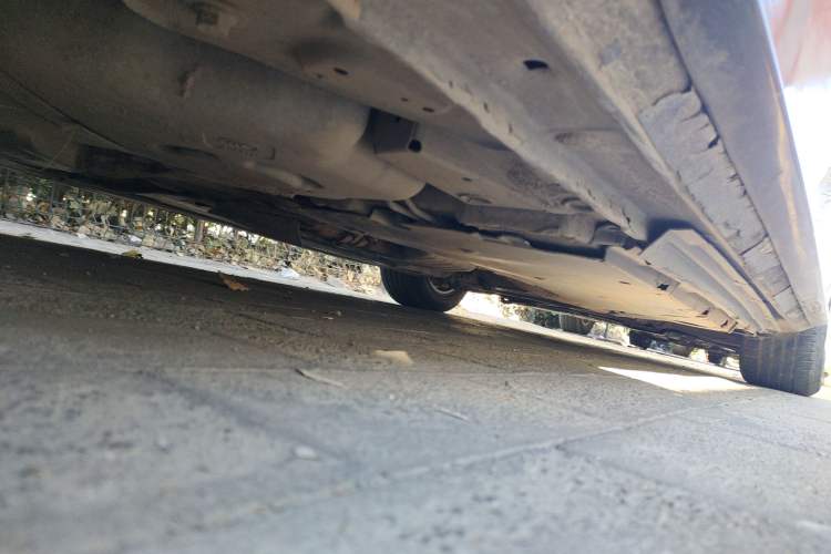 Used Audi A4L 2012 2.0 TFSI automatic Comfort trim level Chassis Rear Right