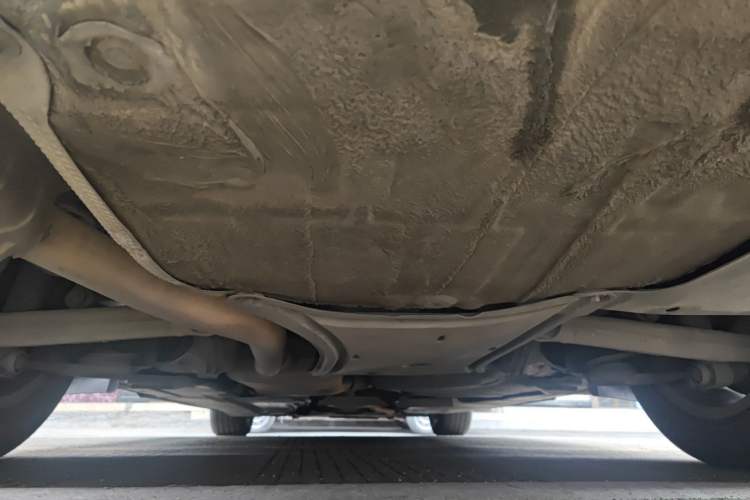 Used Audi A4L 2012 2.0 TFSI automatic standard version Chassis Rear