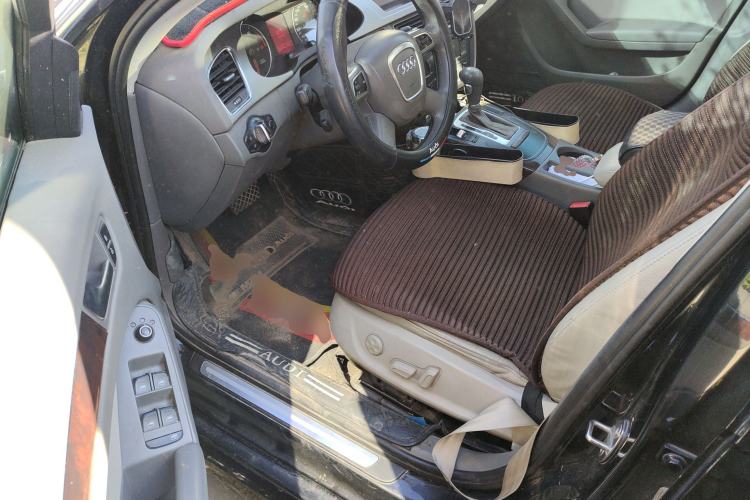 Used Audi A4L 2012 2.0 TFSI automatic Comfort trim level Driver Seat